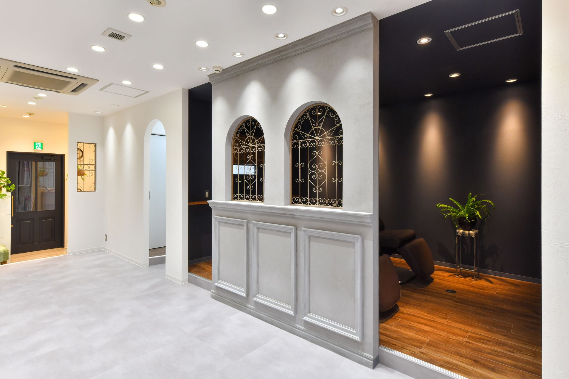 【高槻】月8日休み！！◆強制はさせない自由な社風なので無理なく働いていくことが可能◆施術だけではなく接客面も大切にしていきますよ♪スタイリストになれば、30万円以上の月給も普通に狙っていけちゃう！！bijou(ビジュ)からアシスタント(美容師)の求人☆☆