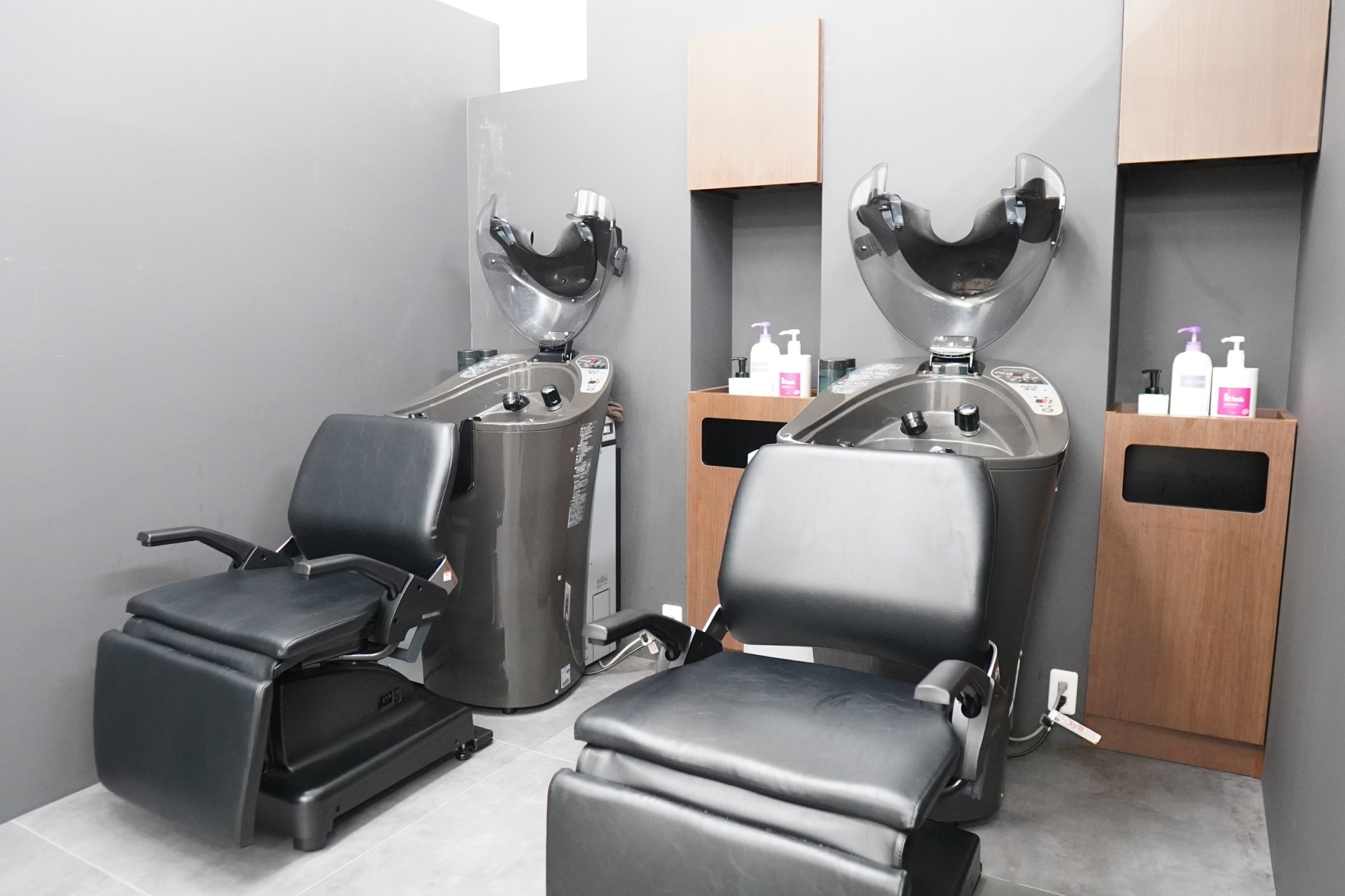 【香里園】≪ブランクOK≫≪時短勤務相談OK≫白髪染め専門のカラーサロン！オートシャンプー&セルフブロー！美容師の経験を活かせる環境です！「Daily Color ライフ 香里園店（デイリーカラーライフコウリエンテン）」からカラーリスト（美容師）の求人☆☆