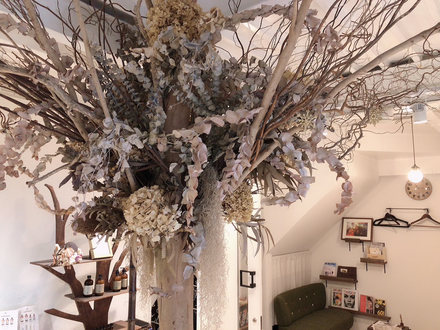 【中崎町】≪月15日~相談OK≫≪女性スタッフonly≫≪高単価サロン≫オシャレなカフェなどが並ぶ中崎町にあるプライベート面貸しサロン「mosmo(モスモ)」からスタイリスト(美容師)の求人☆☆