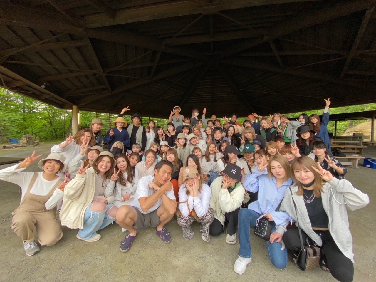 【草津駅】≪第3日曜定休日≫≪月8~10日休み≫≪社会保険完備≫≪着付けも学べる≫≪営業時間内レッスン可能≫最短2年でデビューが可能!週に1,2回レッスンスタジオでしっかりレッスンできるので着実にスキルアップしていける!平均退社時間18時30分~19時頃!「eclat hair’s beau group(エクラヘアボウグループ)」からアシスタント(美容師)の求人☆★