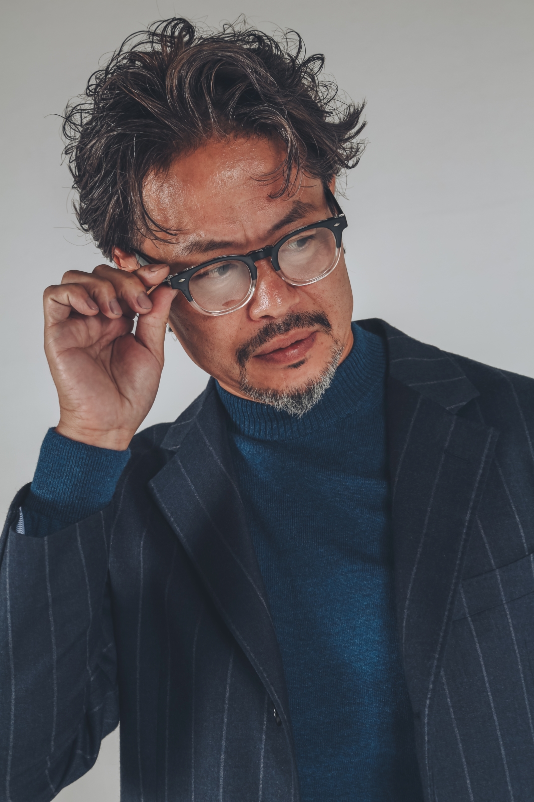 【都島】≪月給25万円以上≫≪社会保険完備≫≪日曜休みあり≫≪ほぼ実働8時間≫「毎日素敵でカッコよく」をコンセプトに、お客さま目線で作り上げられたサロン！「DEAR BARBER ReCASUAL（ディアバーバーリカジュアル）」からスタイリスト（理容師）の求人★★