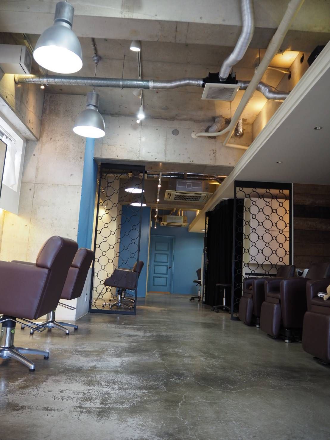 【二条】◆社会保険完備◆目指すは生涯働けるサロン!!仕事を楽しみながら、深くお客様と関わっていくことができます♪頑張り次第で早期デビューも可能!Homie(ホーミー)からアシスタント(美容師)の求人★☆