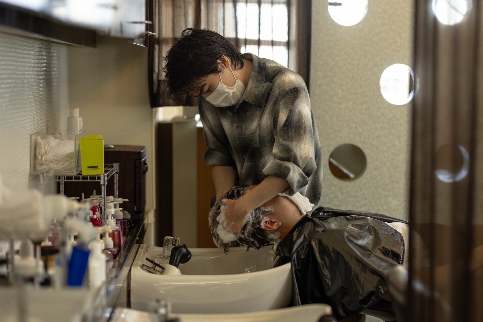 【藤井寺】《完全週休2日制/早上がり&遅出制度も有》在籍年数の長いスタッフが多いヒミツがたくさん。高い技術力で長年愛される地域密着型サロン「NATTY SECT(ナッティセクト)」からスタイリスト(美容師)求人☆★☆