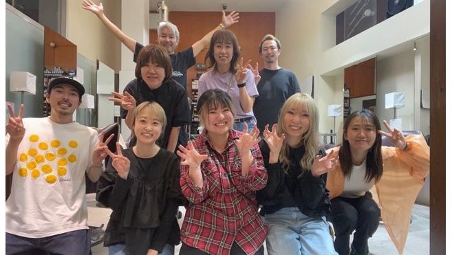 【藤井寺】《完全週休2日制/早上がり&遅出制度も有》在籍年数の長いスタッフが多いヒミツがたくさん。高い技術力で長年愛される地域密着型サロン「NATTY SECT(ナッティセクト)」からスタイリスト(美容師)求人☆★☆