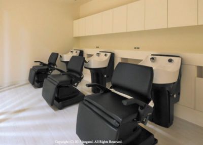 【精華町】≪社会保険あり≫遅くなることもほとんどナシ☆働きやすさ抜群！！笑顔いっぱいのアットホームなお店にします☆地域密着型サロン「IROGAMI（イロガミ）」から、スタイリスト（美容師）の求人☆☆