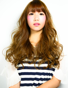 【河原町】アシスタント時代から撮影にも参加可能★他のサロンではなかなか得ることのできない技術も学んでいけます。ワンランク上の美容師さんになりたいならココ！ネイルや着付け、アイラッシュなども学んでいけるトータルビューティーサロンHair Rem(ヘア レム)からアシスタント(美容師)の求人★☆★