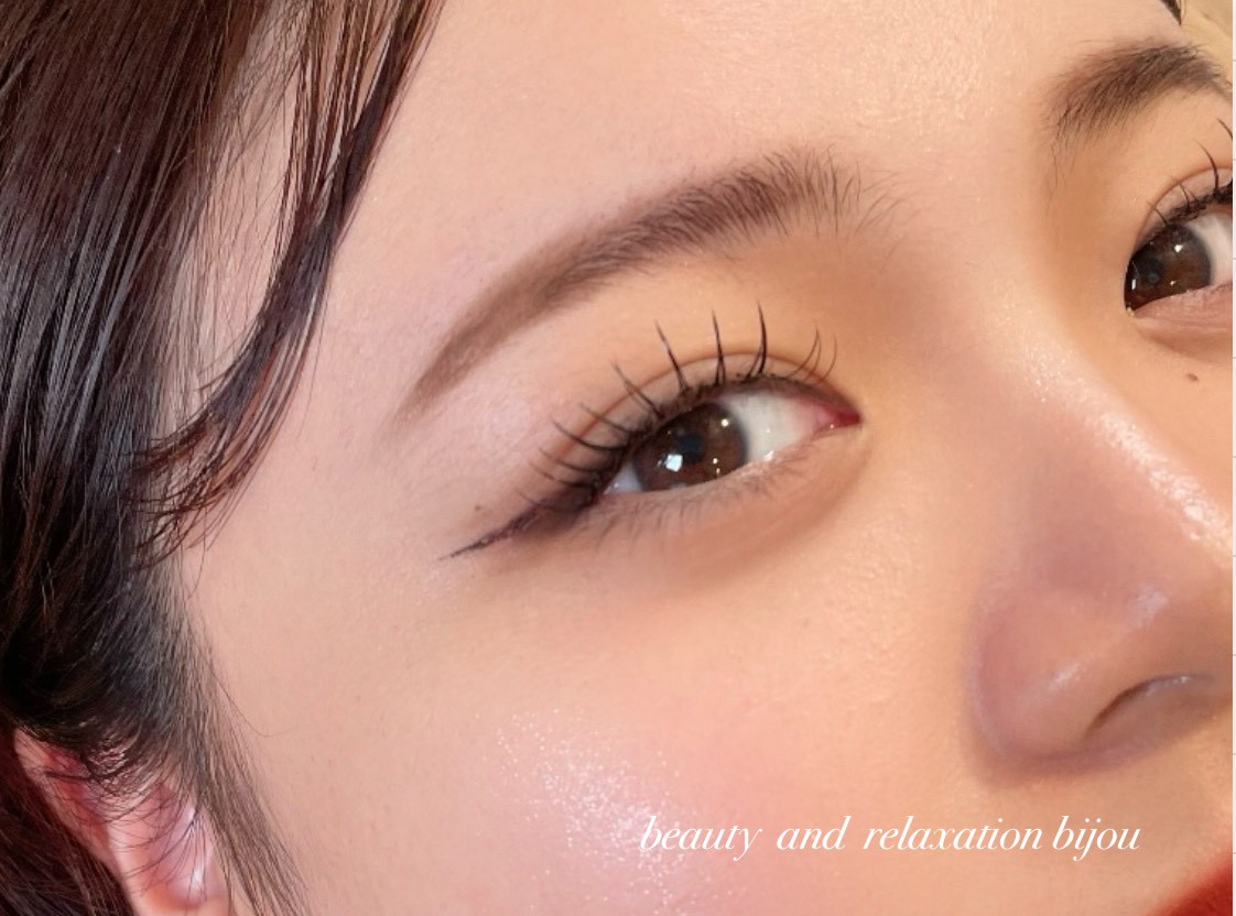 【緑地公園】≪業務委託も歓迎≫≪完全自由出勤≫≪2ヶ月目で手取り20万円以上の実績あり≫≪1ブース・1オーナー≫業務委託のみアイブロウ専任での勤務も可能です！ネイル・アイを取り扱う駅チカサロン「eye and nail ビジュゥ 緑地公園店（アイアンドネイルビジュゥリョクチコウエンテン）」からアイリスト（まつげエクステ・まつげパーマ・アイブロウ）の求人☆☆