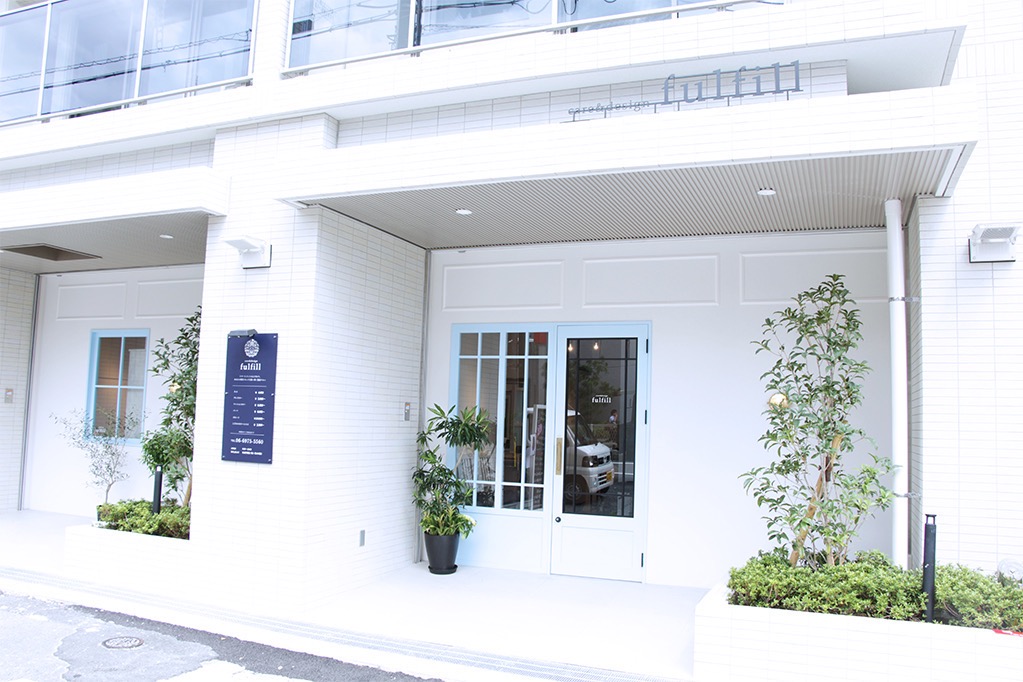 【今里】≪社会保険完備＆20時までに退社可能≫アナタの入社に合わせて集客にも力を入れていくので、入客チャンスはきちんとあります！「顧客満足＝スタッフ満足」で働きやすさをとても大事にしています！トレンドのヘアカラーやケアにこだわった人気サロン！「care&design fulfill（ケアアンドデザインフルフィル）」からスタイリスト（美容師）の求人☆★☆