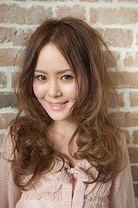 【緑橋】≪完全週休2日制・社会保険完備・有休あり≫≪奨学金返還補助あり≫まつげエクステやメイク・エステ・スパを行い、お客様の美を支えるトータルビューティーサロン!幅広い技術が学べる環境の「par-ci par-la緑橋店(パシパラミドリバシテン)」からアシスタント(美容師)の求人☆★