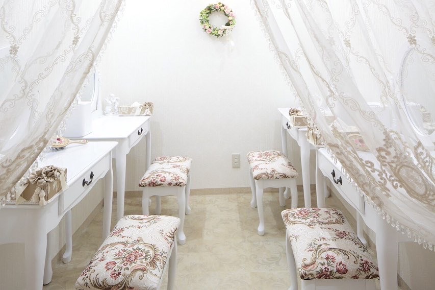 【心斎橋】≪早番の場合18:30退勤可能≫≪給休暇消化率100％≫≪土日は月2回休みOK≫≪月12日or月8日休みの選択制≫≪髪色ネイル自由≫≪1週間の連休も取得可≫≪平均月給28〜35万円≫≪都度払いのメニューあり≫≪新卒生・未経験OK≫頑張った分はしっかり歩合で還元！「joieange 心斎橋店（ジョアアンジェシンサイバシテン）」からエステティシャン（エステ）の求人★☆★