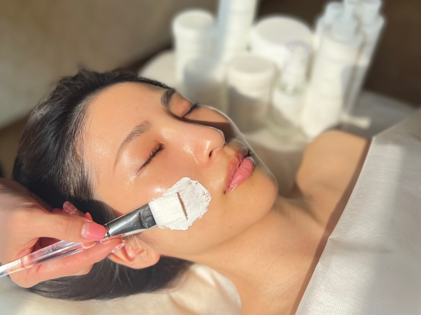 【心斎橋】≪早番の場合18:30退勤可能≫≪給休暇消化率100％≫≪土日は月2回休みOK≫≪月12日or月8日休みの選択制≫≪髪色ネイル自由≫≪1週間の連休も取得可≫≪平均月給28〜35万円≫≪都度払いのメニューあり≫≪新卒生・未経験OK≫頑張った分はしっかり歩合で還元！「joieange 心斎橋店（ジョアアンジェシンサイバシテン）」からエステティシャン（エステ）の求人★☆★