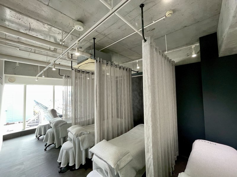 【難波】≪月12日休み≫≪有給休暇消化率100％！≫≪土日は月2回休みOK！≫≪頑張った分はしっかり歩合で還元≫自分のライフスタイルに合わせて働く事の出来る環境「joieange 難波店（ジョアアンジェナンバテン）」からアイリスト（アイデザイナー・まつ毛エクステ）の求人★☆★