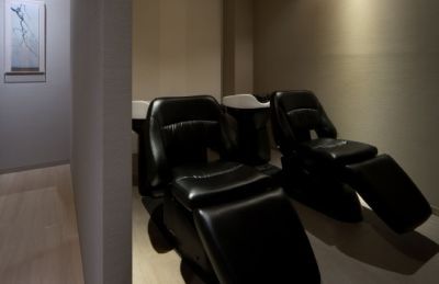 【天王寺】完全自由出勤の面貸しサロン★オーナーがこだわり抜いた薬剤の材料費や光熱費はサロン持ちでお給料は最大50%還元!!あなたの顧客様を施術できる場所をお貸しします★hair across (ヘアー アクロス)からスタイリスト(美容師)の求人☆★