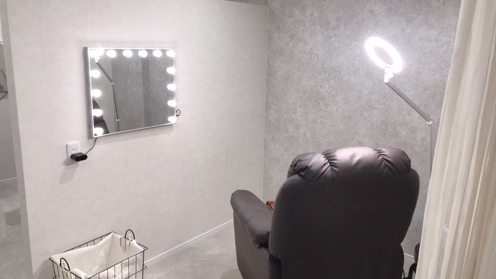 【山科】≪19時閉店≫≪産休育休制度あり、取得実績もあり≫≪社会保険完備≫≪平均月収23〜25万円前後≫≪実働8時間≫≪人間関係◎≫しっかりと段階を踏んでアイリストデビューが出来るレッスン体制も整ってます「眉とまつげの専門店 sora（ソラ）」からアイリスト（アイデザイナー・まつ毛エクステ）の求人★☆★