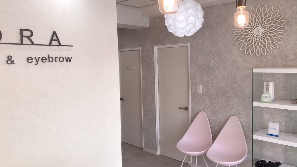 【山科】≪19時閉店≫≪産休育休制度あり、取得実績もあり≫≪社会保険完備≫≪平均月収23〜25万円前後≫≪実働8時間≫≪人間関係◎≫しっかりと段階を踏んでアイリストデビューが出来るレッスン体制も整ってます「眉とまつげの専門店 sora（ソラ）」からアイリスト（アイデザイナー・まつ毛エクステ）の求人★☆★