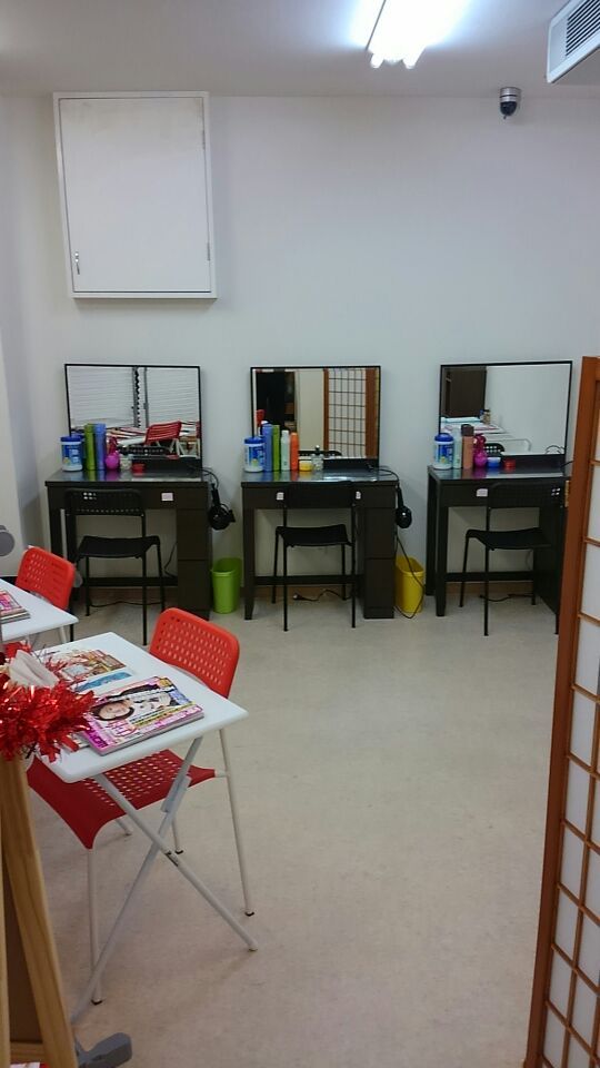 【京阪門真市】≪パート歓迎≫≪1日5hからOK≫ブランクがあっても安心☆薬剤の選定は先輩からのサポートあり♪家庭との両立もしやすいサロンで経験を活かして働きましょう!「彩り(イロドリ)」からカラーリストの求人☆★