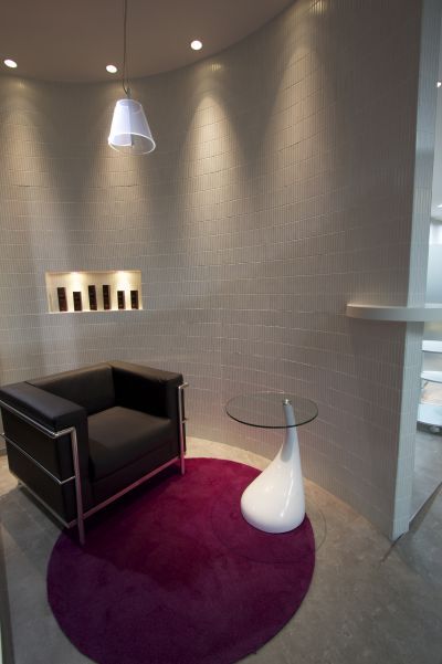 【豊津】◇◆社会保険完備◆◇お客様がくつろいでいられる環境づくりに力を入れています♪給与はコミッション制も選択可能!半個室のプライベートサロンCreateur(クレアトゥール)からスタイリスト(美容師)の求人☆★