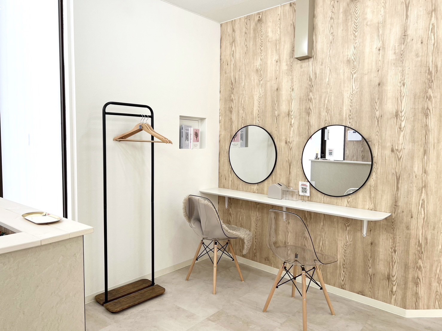 【堺東】≪土日の固定休OK・社会保険完備・入社6ヵ月後はフレックスタイムあり!有給休暇あり!≫など抜群の待遇が◎「プライベートもお給料も妥協したくない!」そんな方は要チェックですよ！！「BECKY（ベッキー）」からアイリスト（アイデザイナー・まつげエクステ）の求人☆☆