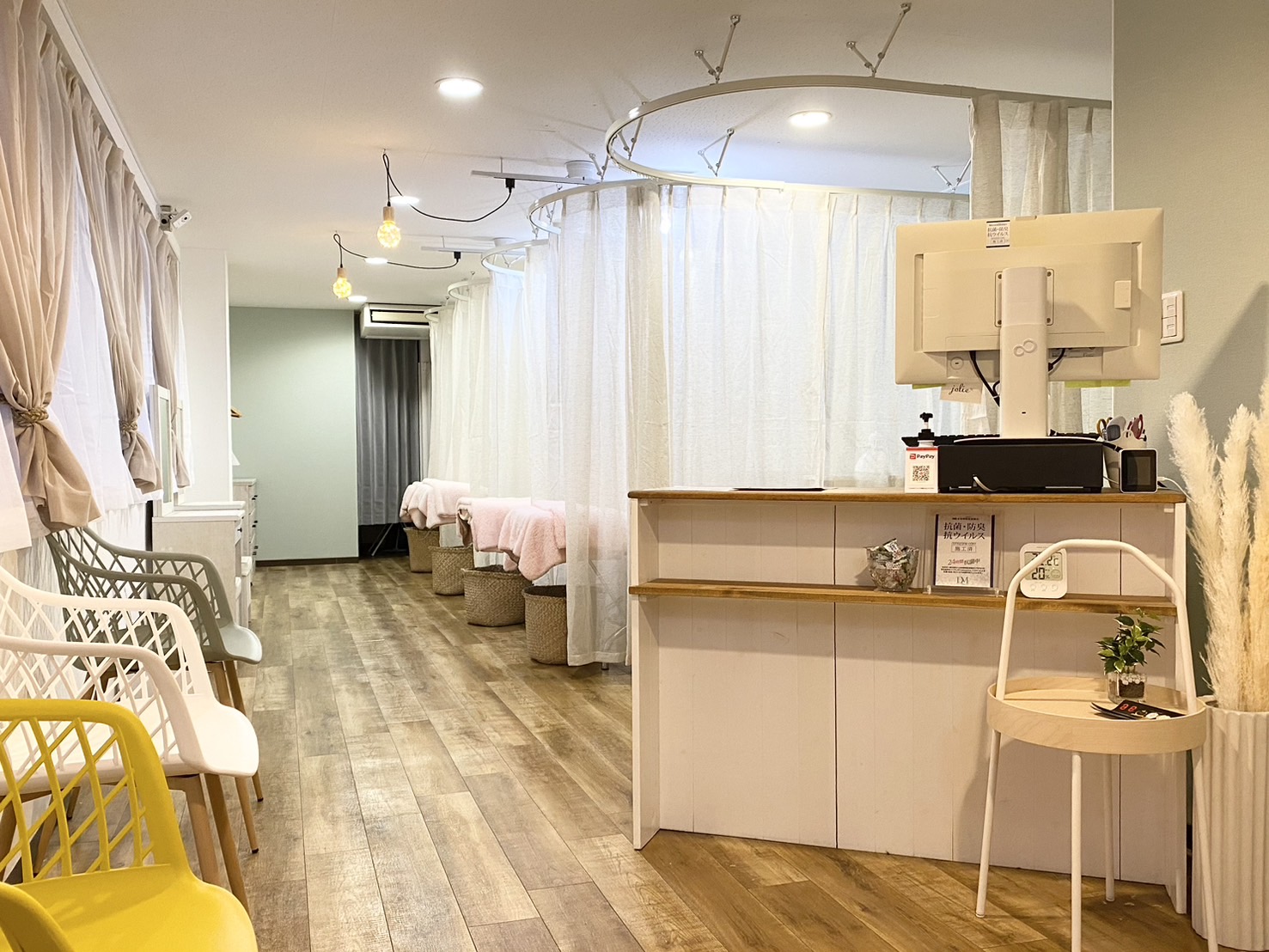 【梅田】≪ 社保完備 連休もとれちゃう ≫まつげパーマとリペアの専門店″JOLIE (ジョリ )″しっかり入客できる環境です!幅広い年齢層に人気なサロンです!アイリスト(アイデザイナー・まつげエクステ)の求人☆☆