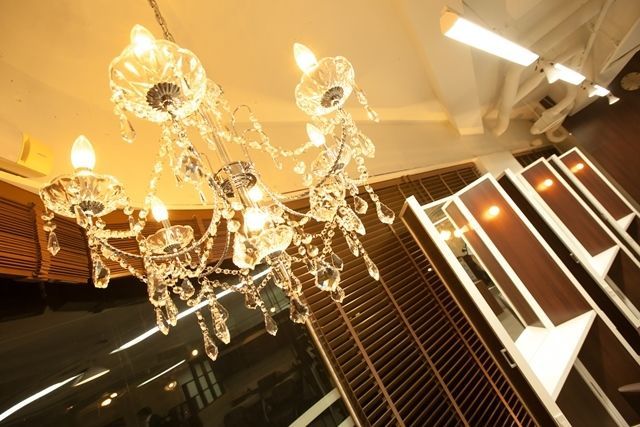 【芦屋】パート・アルバイト大募集♪《アシスタント18万円〜》《社会保険完備》最短2年でスタイリストデビュー可能★地域密着型アットホームサロン“Hair genic(ヘアージェニック)”からアシスタント(美容師)の求人☆★☆
