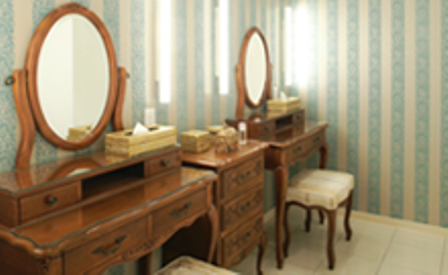 【烏丸御池】社会保険完備☆エステティシャンとしてだけではなく、素敵な女性に成長出来るサロン 働きやすい環境が整っています♪”Salan de Lumignon(サロン ド ルミニョン)”からエステティシャン(エステ)の求人♪