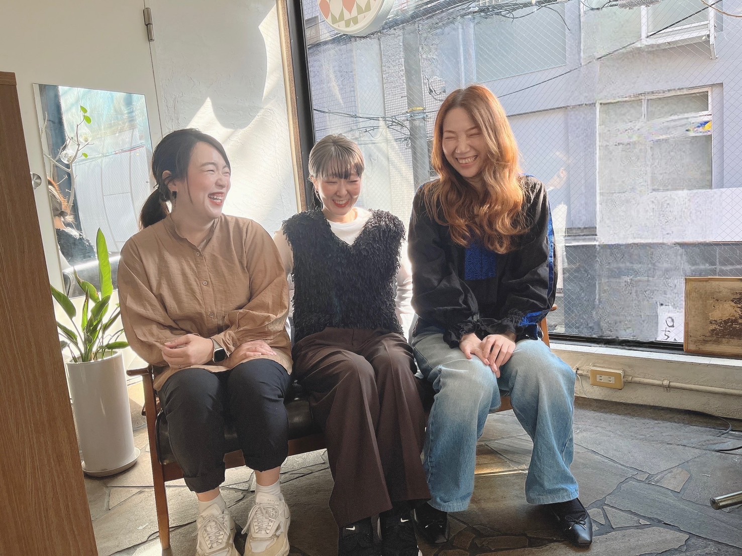 【烏丸】≪月8日休み≫≪社会保険完備≫≪土日休みもOK≫『ライフワークバランスの充実』が叶う美容室!休憩1時間あり!マンツーマンでの入客!プライベートを重視して美容師をやりたい方にピッタリ!「Cyecoril(チェコリル)」からスタイリスト(美容師)の求人☆★