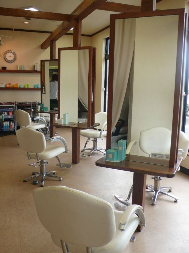 【岩出】社会保険＆福利厚生がきちんと整った環境で自分の将来をイメージして働けるサロン「harmony’s move」からアシスタント（美容師）の求人！！一つのサロンで長く働きたいという方にピッタリ☆★