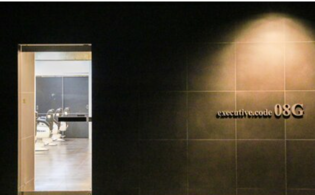 【三国ヶ丘】≪完全週休2日≫≪平均19時退勤≫≪社会保険あり≫メリハリを大事にするのでプライベートも充実！ヘッドスパなどの頭皮ケア、エイジングケアメニューなども充実のメンズサロン「08G（ゼロハチジー）」から理容師（理容室）の求人☆★