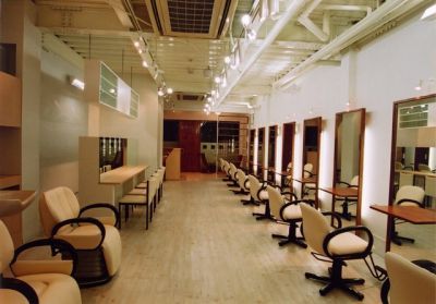 【八戸の里】≪社会保険完備≫経験の浅い方でもしっかり学べる環境なので安心してくださいね!技術志向のアナタにオススメ!!「IMAGINE 八戸の里店(イマジン ヤエノサトテン)」からアシスタント(美容師)の求人☆★