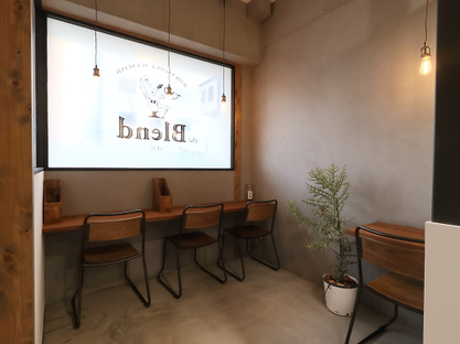 【新大宮】≪完全週休二日制&社会保険完備≫出店にともなって新規スタッフさん募集中。プライベートな時間も大切にできる環境です。スタッフさんが長く働いていけるサロン作りに注力「the’ Blend(ザブレンド)」からスタイリスト(美容師)の求人☆★