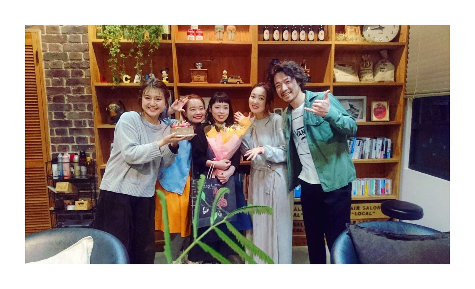 【塚本】≪社会保険完備≫≪完全週休2日制≫≪平均19時退勤≫≪産休育休制度あり≫家庭のある方でも働きやすい環境！またレッスンは営業中に行うため、平均19時半には退勤可能です！「Local（ローカル）」からアシスタント（美容師）の求人☆★