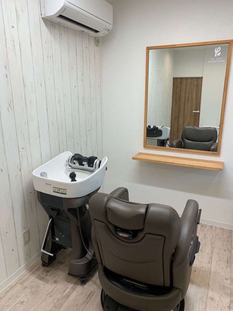 【泉大津駅】≪社会保険あり≫≪月給25万円〜≫≪完全週休2日もOK≫メンズに特化！今どきなおしゃれなメンズスタイルも提供、幅広い経験を積めますよ。お客様の数も多いので、レッスンと入客で早く成長できます！「hair make Yamakawa（ヤマカワ）」からアシスタント（美容師・理容師）の求人☆★