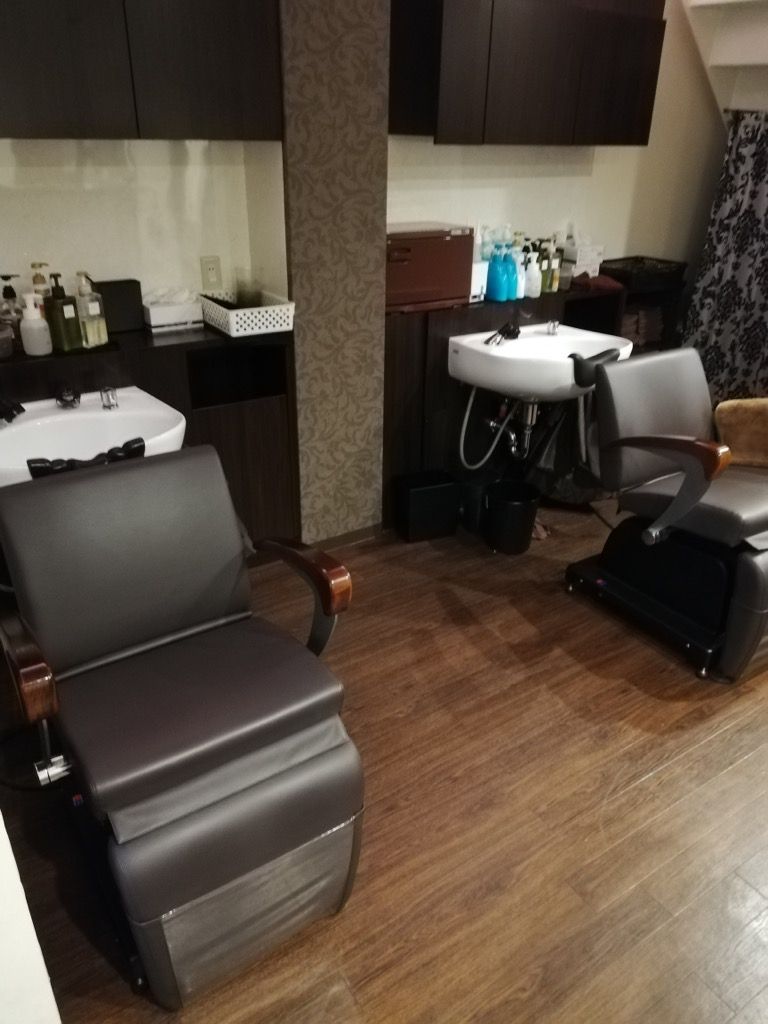 【高安】≪春夏秋冬休暇あり≫≪月給27万円≫≪完全週休2日制＆社会保険完備≫平均退社は18時半！！エリアトップクラスの就業条件！とっても気さくなオーナーさんのいる、アットホームサロン「eternity 高安店（エタニティータカヤステン）」からスタイリスト（美容師）の求人☆★