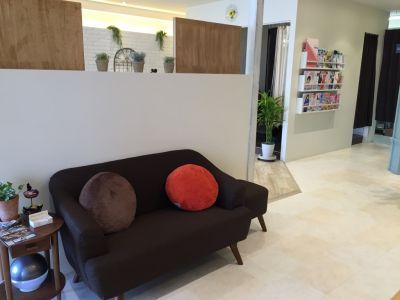 【南茨木】レッスンありでも21時には退社します！短時間集中型で成長していけますよ！小規模トータルビューティーサロン「like Chair…（ライクチェア）」からアシスタント（美容師）の求人☆☆