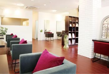 【飯塚】《社保完備》《月7〜8休み》雑誌掲載者やコンテスト受賞者が多数!!クリエイティビティな地域密着型のトータルビューティーサロンRANSHELL（ランシェル）からスタイリスト（美容師）の求人