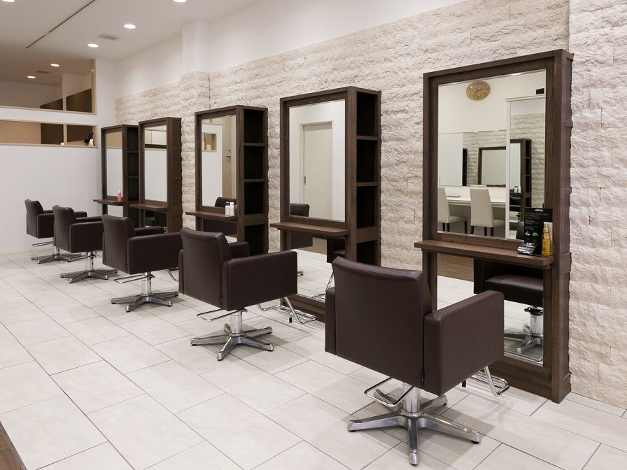 【大正】地域密着型のアットホームサロン☆ヘアー・ネイルとトータルビューティーで『美』を提供☆お客様にしっかり向き合った接客が出来るサロン♪”maison de Clair（メゾン ド クレール）”からネイリスト（ネイル）の求人☆