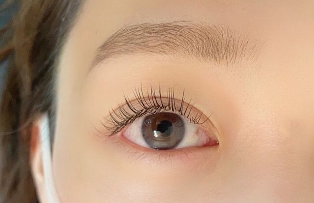 【烏丸】◆未経験OK・産休育休制度あり・社会保険完備◆勤務時間・休日を自身で設定可能！ワークライフバランスを大切に働けます！トレンドを押さえた技術もウリのGRAND LINE（グランドライン）からアイリスト（アイデザイナー・まつ毛エクステ）の求人☆★