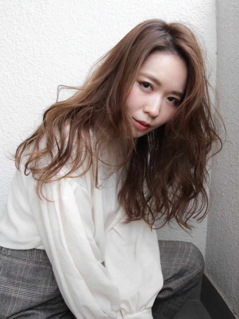 【蒲生】≪完全週休2日制≫≪社会保険完備≫≪月1回早帰りあり≫≪最短2年デビュー≫ヘアケアを重視したトレンド発信サロン!!充実のサポート教育体制によりトップスタイリストへ!安心して美容師として成長出来る環境です!!!「RUSSO 蒲生店(ルッソガモウテン)」からアシスタント(美容師)の求人☆★☆