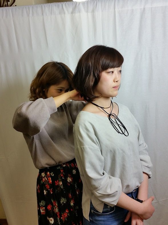 【名島】★日曜日のお休みあり★隔週週休2日と日曜日18時まででプライベート充実♪あなたの経験を給与で評価するヘアサロン「「Hair make Lily(ヘアメイクリリー)」からスタイリスト(美容師)の求人★☆★