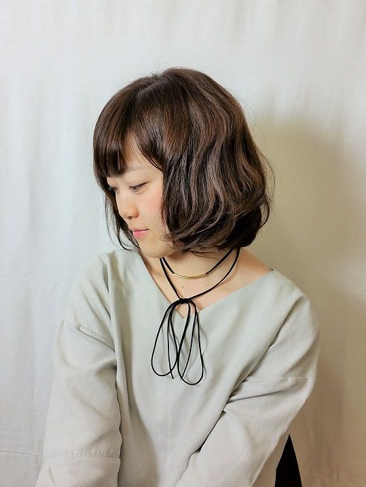 【名島】★日曜日のお休みあり★隔週週休2日と日曜日18時まででプライベート充実♪あなたの経験を給与で評価するヘアサロン「「Hair make Lily(ヘアメイクリリー)」からスタイリスト(美容師)の求人★☆★