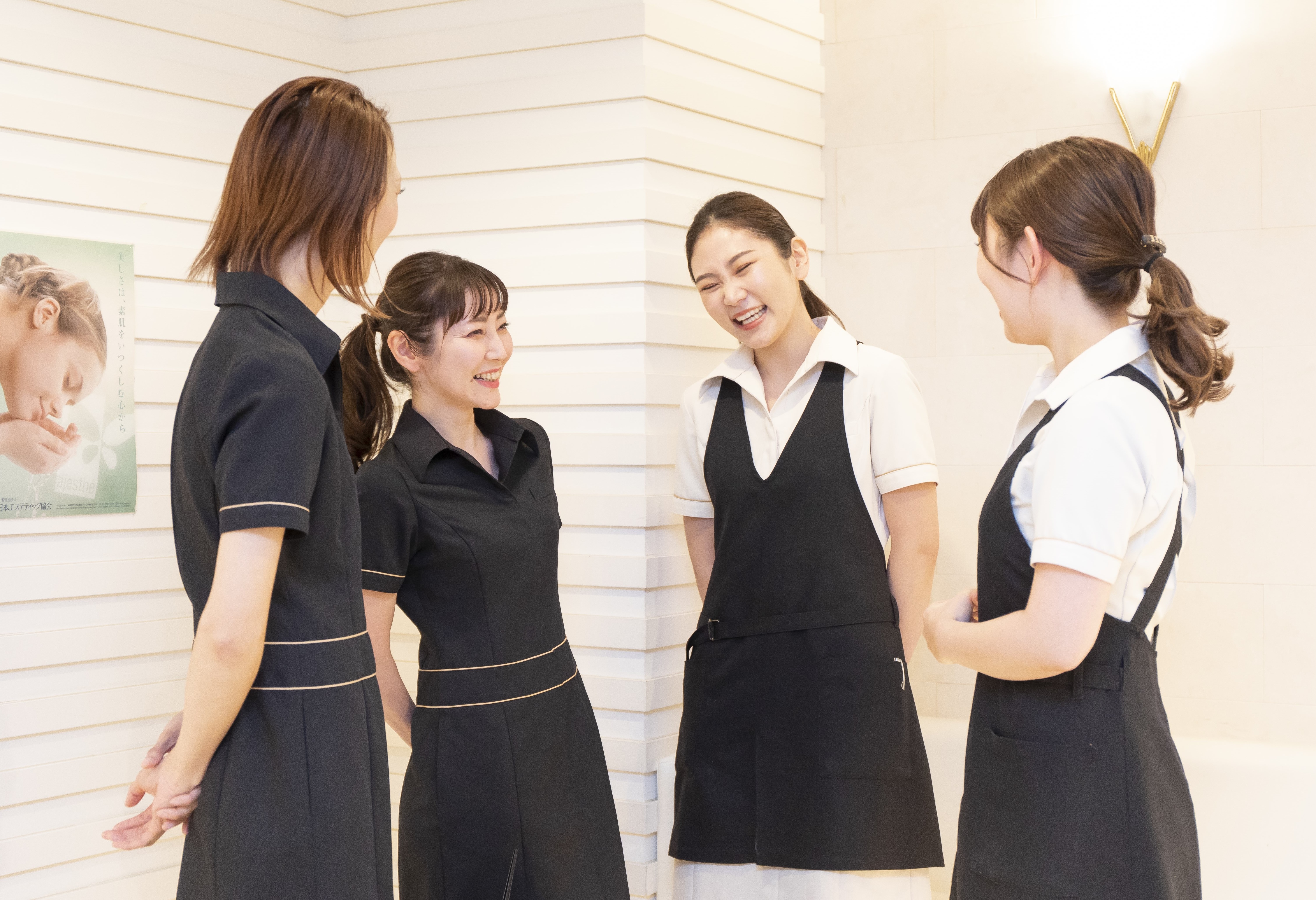 【池袋】≪社会保険完備≫≪有給・夏季冬季休暇あり≫≪福利厚生充実≫様々なメニューを取り揃えています!安心して働けるよう福利厚生が充実しています!「オリエンタル・スタイル池袋店(オリエンタルスタイルイケブクロテン)」からエステティシャンの求人☆☆