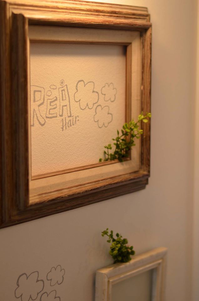 【桜坂】≪月休5,6日＋半休が4日アリ≫≪最短1年でスタイリストデビュー可能≫半休制度があるので身体に負担が少なくお仕事が出来ますよ♪駅から徒歩1分の場所にある「ReA HAIR（レア ヘアー）」からアシスタント（美容師）の求人☆☆