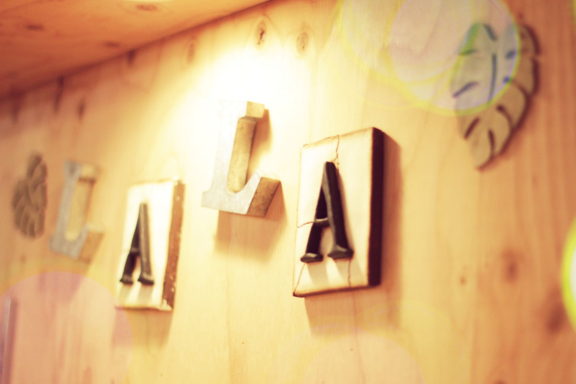 【JR三ノ宮】≪月給23万円スタート！≫≪平均20時退社♪≫≪新規カット入客チャンス大♪≫駅から好アクセスの隠れ家的プライベートサロン“LaLa Terrace（ララテラス）”からスタイリスト（美容師）の求人☆★☆