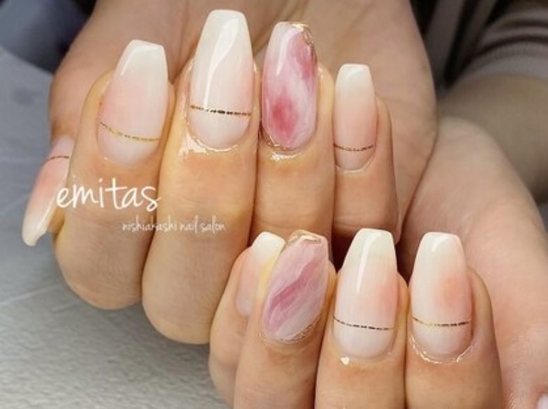 【西明石】≪毎週土日休みもOK≫≪社会保険完備≫ハイレベルな環境で学ぶ事ができる大人気サロン!抜群の研修体制があるので安心!自分に働き方を選べます!子育てしながら働ける「Emitas by deep(エミタスバイディープ)」からネイリスト(ネイルサロン)の求人★☆