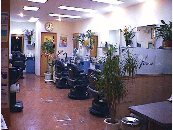 【赤坂】≪パートアルバイトOK≫≪ブランク有りでもOK≫ずっと見習い業務を希望の方でも歓迎♪平均退勤時間は20:00までなので身体の負担が少なく済みますよ☆地域密着型の「メンズ & レディスサロン 山崎(メンズ アンド レディスサロン ヤマサキ)」から理容師(見習い・技術者)の求人☆★☆