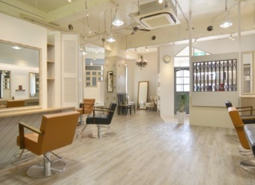 【井尻駅】社会保険完備！！駅チカなので通勤も◎半個室のヘッドスパブースがありお客様に極上のリラックスできる時間を提供しています。ヘアサロン「hair design Ribon（ヘアーデザインリボン）」からスタイリスト（美容師）の求人☆★