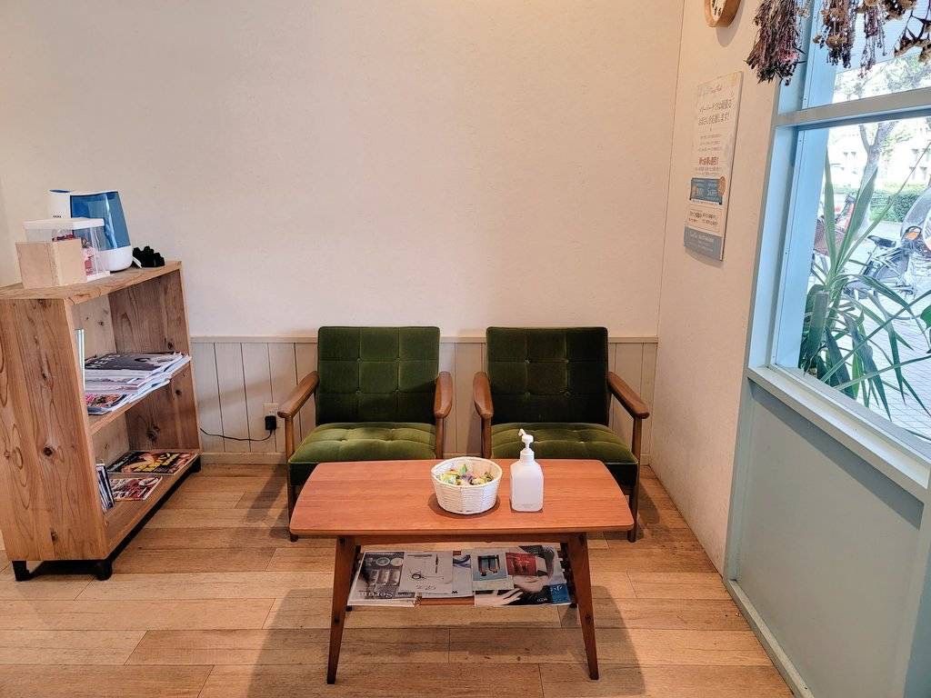 【八尾南】≪完全週休2日制≫≪有給休暇あり≫≪平均18時退勤≫≪社会保険完備≫≪残業手当あり≫ナチュラルでアンティーク調の可愛いヘアサロン!とっても働きやすい環境ですよ!「Merry Perch hair(メリーパーチヘアー)」からスタイリスト(美容師)の求人☆☆