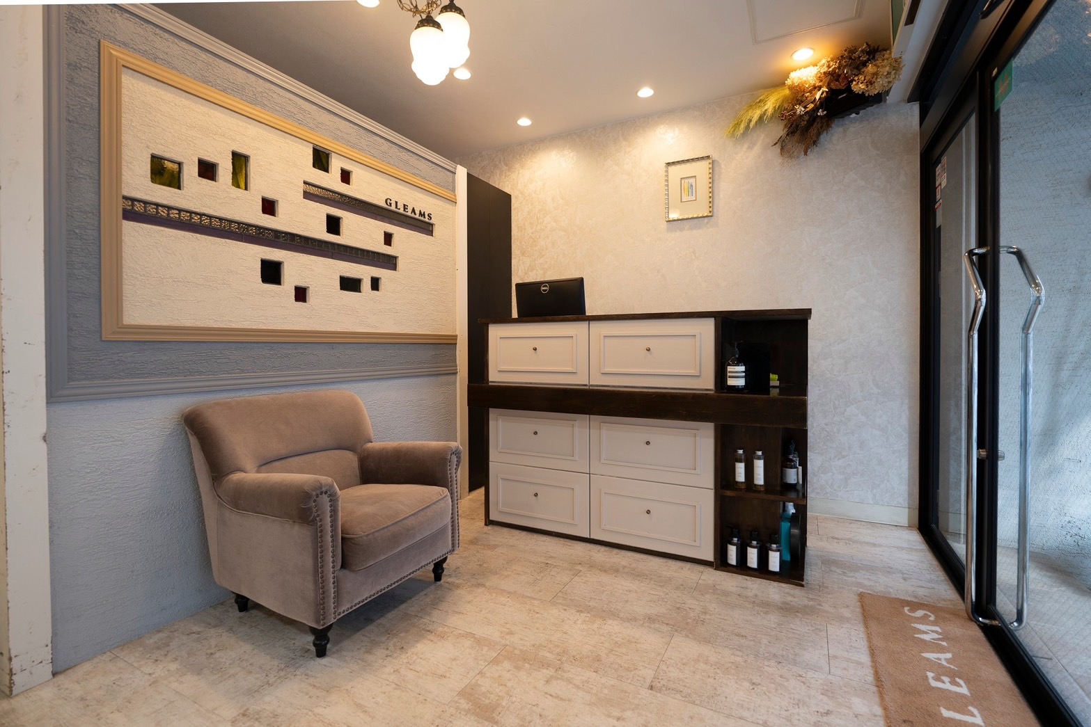 【平尾】★限定1名で顧客の引継ぎ可能!!パート・アルバイトもOK★店舗異動なし!上質なお客様がご来店されるのでお客様単価も上げやすく歩合が狙いやすい!!お客様と一生お付き合いできる小規模少人数ヘアサロン「GLEAMS Hair Design(グリームスヘアーデザイン)」からスタイリスト(美容師)の求人☆★