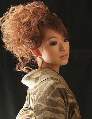 【祇園】雑誌モデルが来店する事も！！カットだけでなく、セット・エクステなど幅広い技術をお客様に提供する「Hair Make SHELLY（ヘア メイク シェリー）」からスタイリスト（美容師）の求人☆★☆