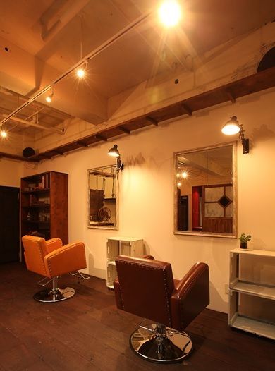 【今泉】アトリエのような雰囲気は男女を問わず大人気♪丁寧な技術と接客で大人女性のお客様が多く通われています☆小規模×少人数制でお客様としっかり関われる隠れ家ヘアサロン「ramp Hair Design（ランプヘアデザイン）」からスタイリスト（美容師）の求人☆★